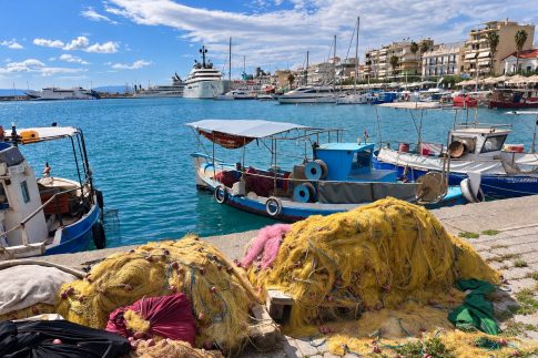 Καλαμάτα: Ομαδική εικαστική έκθεση στο Black Box του Μεγάρου Χορού