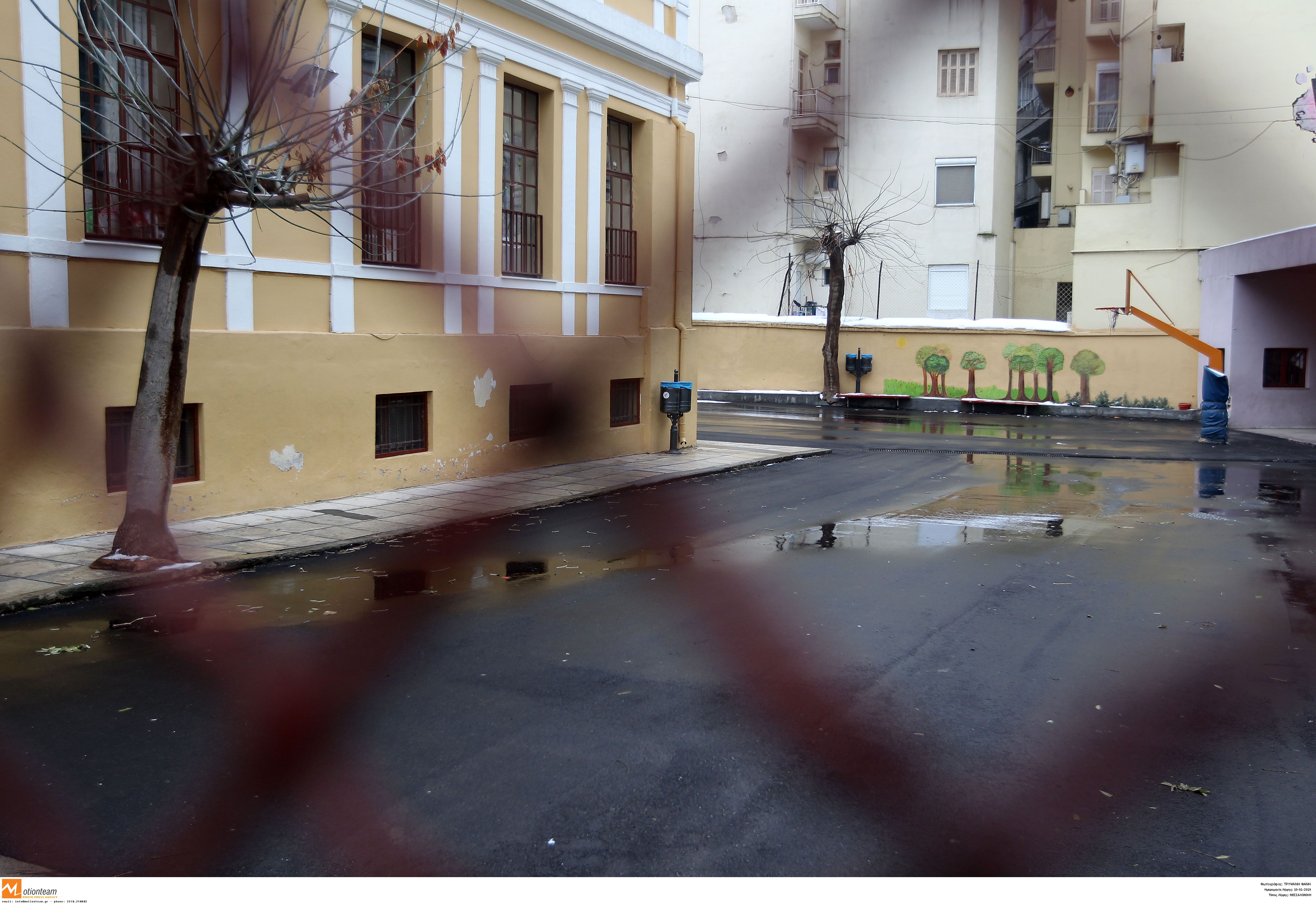 Κακοκαιρία: Σε ποιες περιοχές της χώρας παραμένουν κλειστά τα σχολεία σήμερα, Τετάρτη