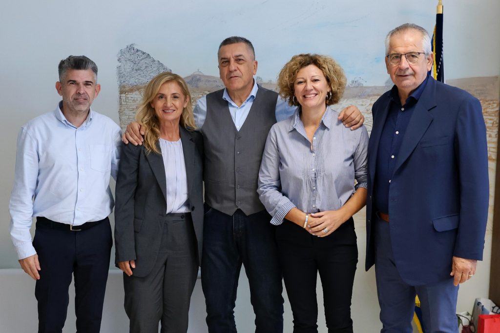 Στο ΔΕΗ tour of Hellas και το 2027 η Θεσσαλία – Συνάντηση Κουρέτα με την Οργανωτική Επιτροπή