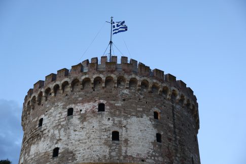 Θεσσαλονίκη: Συνελήφθη μετά από καταδίωξη 39χρονος για παράνομη μεταφορά αλλοδαπών