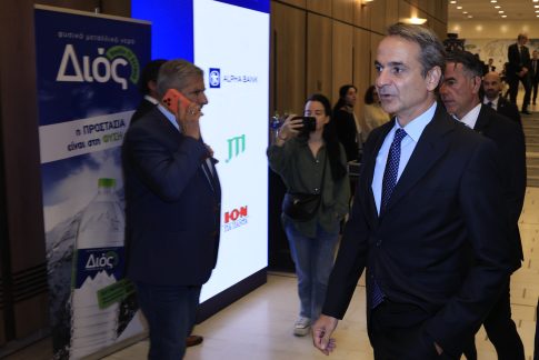 <strong>ΗΠΑ: Προειδοποίηση διεθνών οικονομικών οργανισμών για έλλειψη καυσίμων το καλοκαίρι αν παραμείνει κλειστό το Ορμούζ</strong>