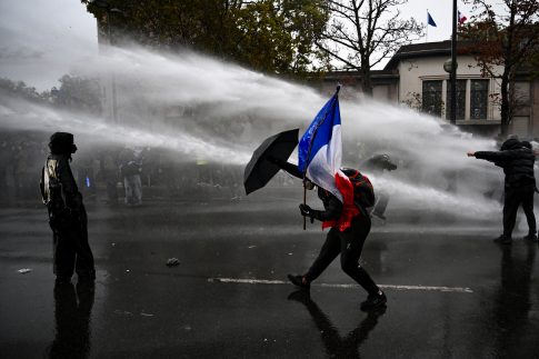 Έγκυος και πρόσφυγας </br> εν καιρώ πανδημίας