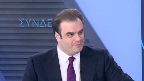Κακοκαιρία με ισχυρές βροχές και θυελλώδεις ανέμους – Κόκκινος συναγερμός στην Κρήτη με νέο 112, κλειστά σχολεία και έκτακτα μέτρα, πού υπάρχει απαγορευτικό