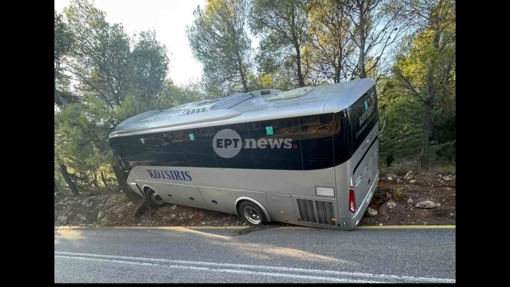 Αχαρνές: Πούλμαν του καζίνο εξετράπη της πορείας του και προσέκρουσε σε δέντρο – Δεν υπάρχουν τραυματίες