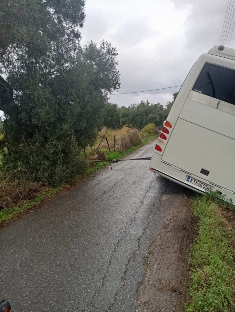 Ηράκλειο: Εκτός δρόμου σχολικό λεωφορείο – Και οι πέντε μαθητές είναι σώοι