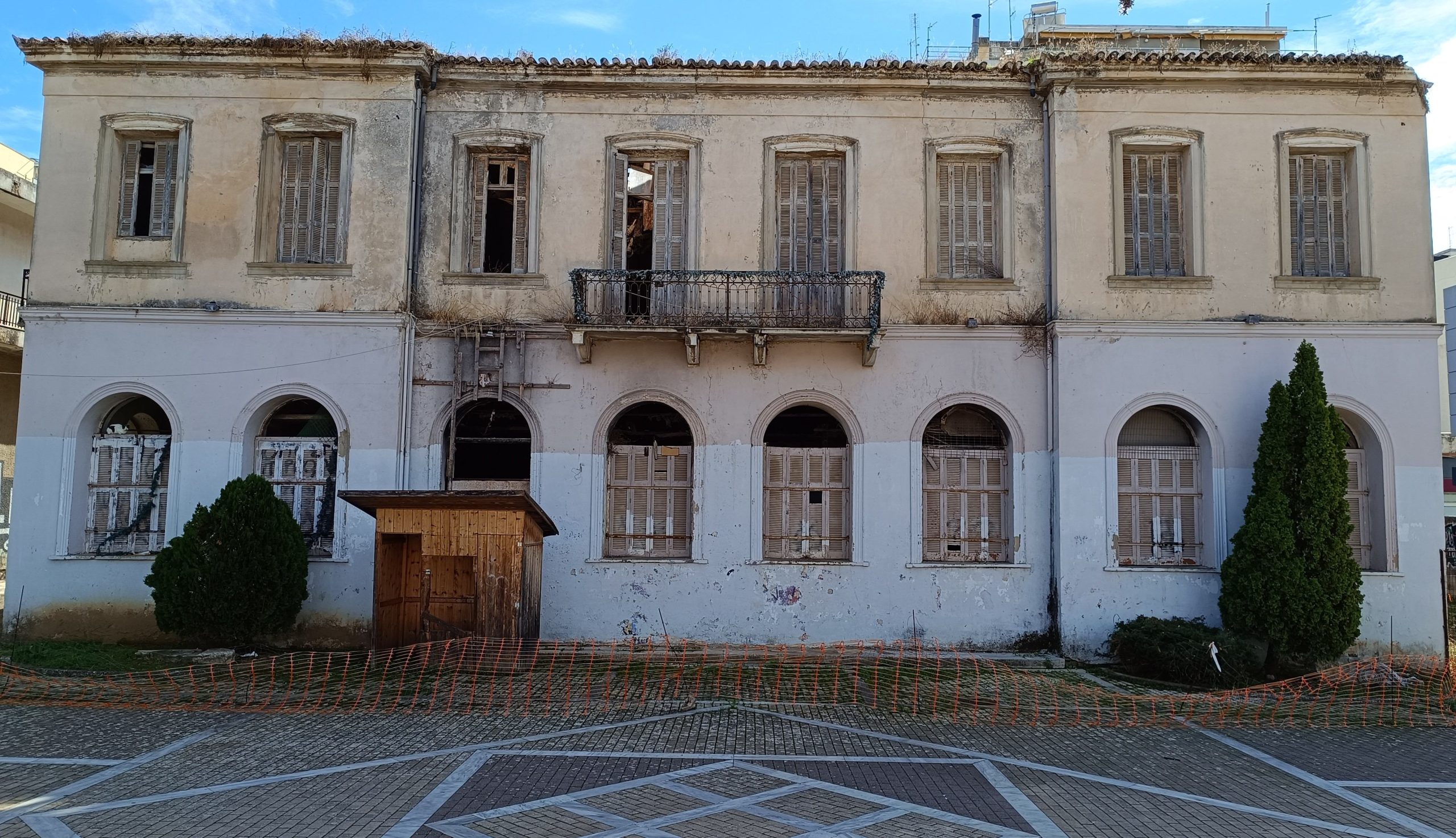 Πρόταση 5,1 εκατ. ευρώ για την αποκατάσταση του παλαιού σιδηροδρομικού σταθμού Πύργος-Κατάκολο