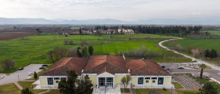 ΕΣΗΕΘΣΤΕ-Ε: Διαμόρφωση κατάλληλου χώρου στη δίκη των Τεμπών για δημοσιογράφους και τεχνικούς ΜΜΕ