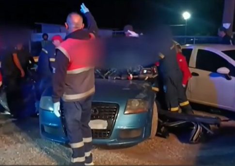 Βενεζουέλα: Συγκίνηση στην εκδήλωση μνήμης για τα θύματα του διπλού σεισμού
