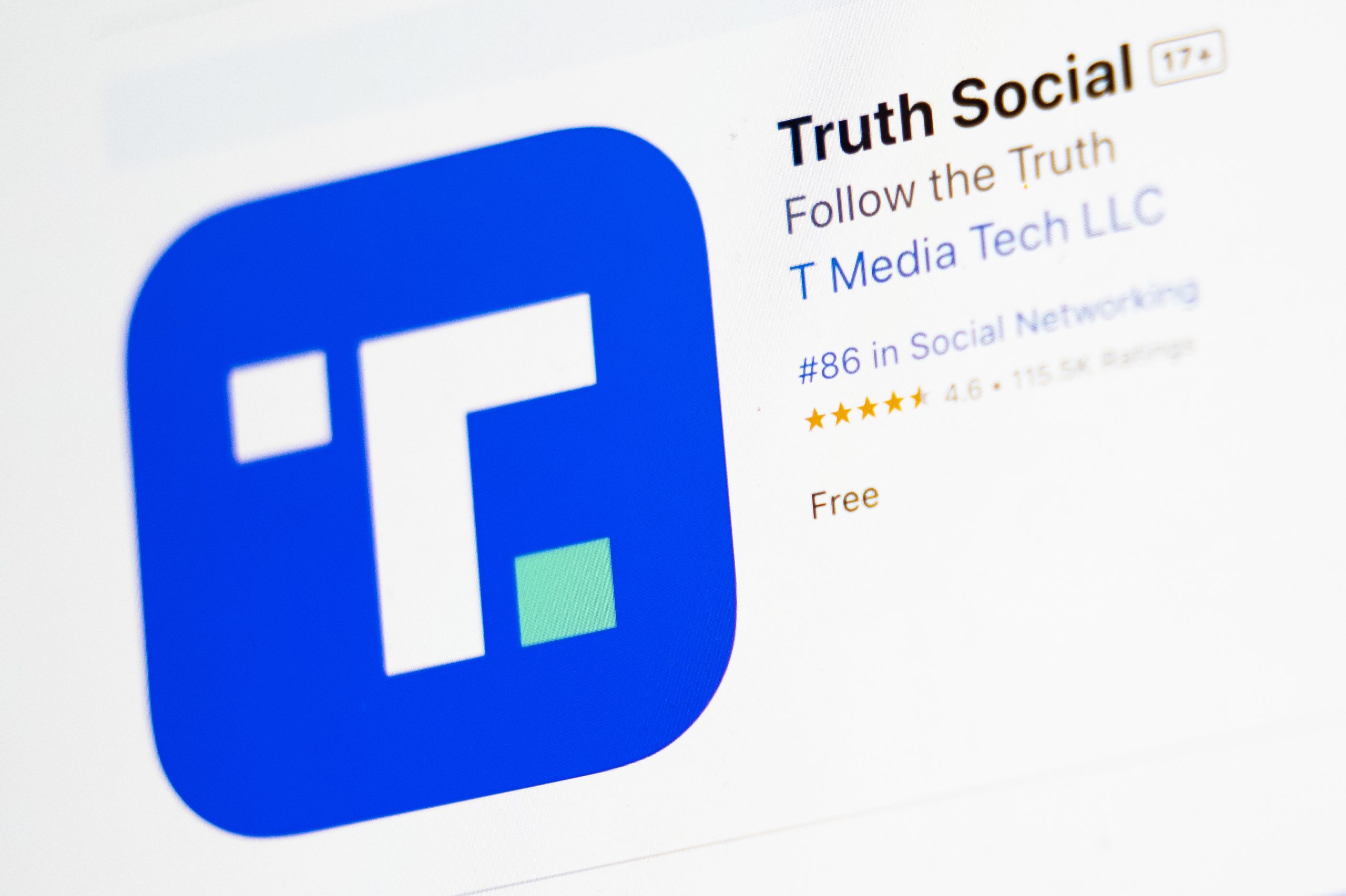 Η Wall Street πληρώνει για τις αναρτήσεις του Τραμπ στο Truth Social