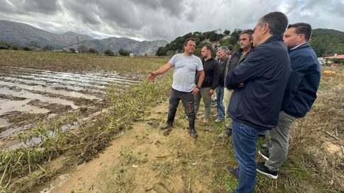 Δύο συλλήψεις για τον άγριο ξυλοδαρμό νεαρών στον Βόλο – Αναζητείται και τρίτο άτομο