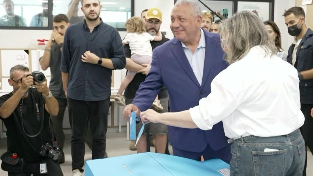Το ΕΡΤnews στο Ισραήλ: Ρεκόρ προσέλευσης στις κάλπες – Να φύγει «η χειρότερη κυβέρνηση» καλεί ο Άιζενκοτ, πυρά Νετανιάχου κατά αράβων