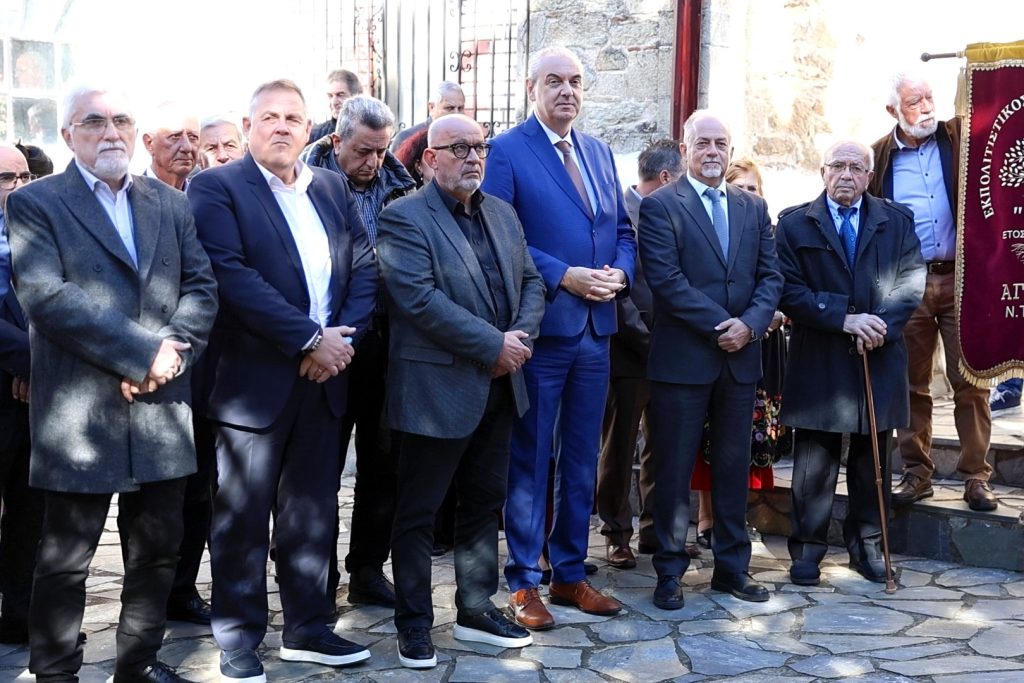 Η Βερδικούσια τίμησε τον αγωνιστή ιερέα Αθ. Παπαθανάση και τους επαναστάτες του 1854